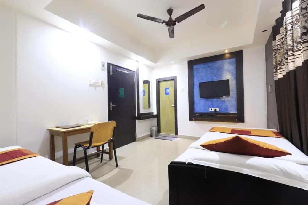 Hotel Rashmi Γουβαχάτι Εξωτερικό φωτογραφία