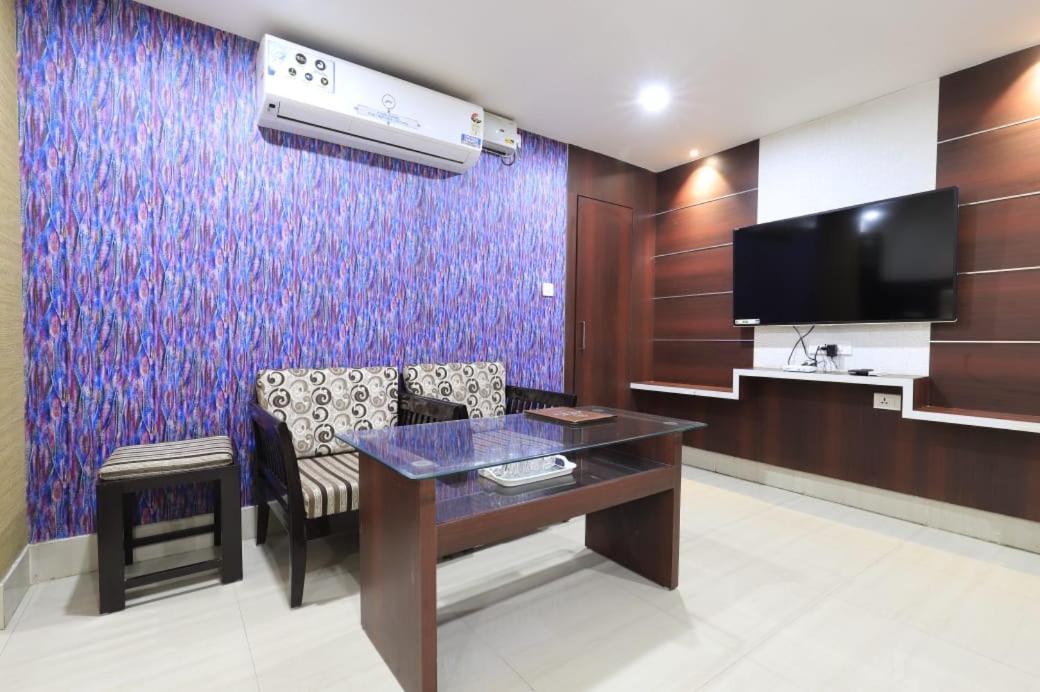 Hotel Rashmi Γουβαχάτι Εξωτερικό φωτογραφία